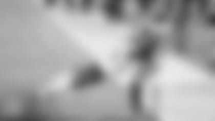 The Tennessee Titans versus the Cleveland Browns at Nissan Stadium on DECEMBER 06, 2020 in Nashville, TN. Photo By Caleb Jones/Tennessee Titans