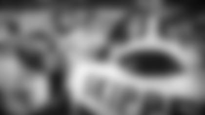 201216-vrabel-huddle