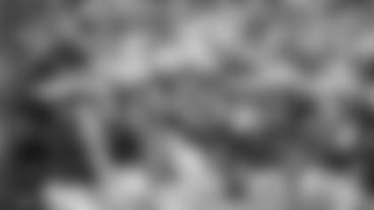 titans-buccaneers-line-of-scrimmage