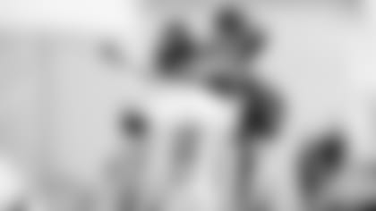 ryan-tannehiull-aj-brown-practice