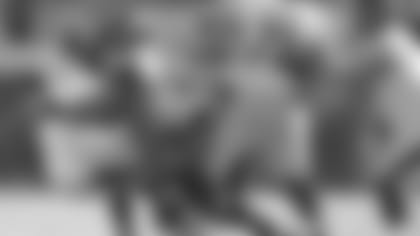 Jacksonville Jaguars defensive end Yannick Ngakoue (91) sacks Pittsburgh Steelers quarterback Ben Roethlisberger (7) for an 8 yard loss with 8:11 to play in the fourth quarter during an NFL game Sunday, November 18, 2018 in Jacksonville, Fla. (Rick Wilson via AP)