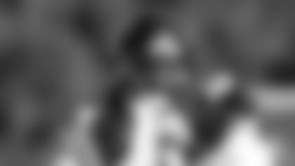 LB Bruce Carter

Atlanta Falcons / Kara Durrette