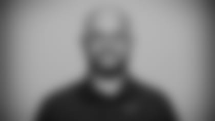 rowe-james-headshot-2022-CHI
