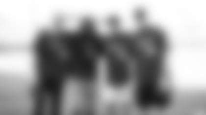 celebrity-softball-072319