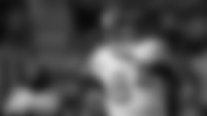 Gabe Henderson and Tatum Everett wish you a Merry Christmas Eve and welcome ESPN's Kevin Seifert to tonight's show to talk about the Vikings rollercoaster season, the prosect of controlling their own playoff destiny versus the Rams on Sunday and the potential upcoming NFL off season rule debates. Head Coach Mike Zimmer joins for his Friday press conference to update everyone on the Vikings final roster going into the Rams game. All of this and more is in tonight's edition of Vikings Vantage presented by Pepsi.