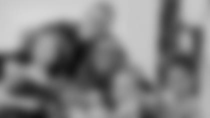 Ham-Family-6-Crop-2560
