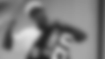 danzler-gladney-jersey-2560