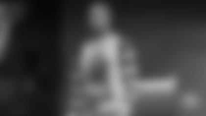 View photos of the Vikings arriving at U.S. Bank Stadium ahead of the Week 16 matchup vs. the Giants.