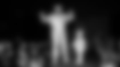 HalloweenFashionShowArticleThumb