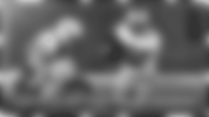 090522-Garrison-Hearst-FB