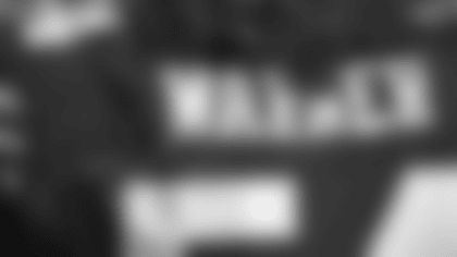 WarnerWallpaper_9x16