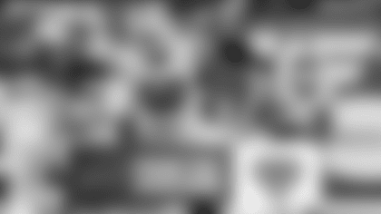 Matt Breida (22). Buffalo Bills vs New York Jets at MetLife Stadium, November 14, 2021. Photo by Jeffrey T. Barnes