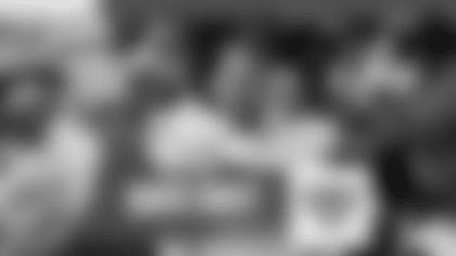 Bills linebacker Lorenzo Alexander (57) addresses the team in the postgame locker room on November 3, 2019. Photo by Craig Melvin