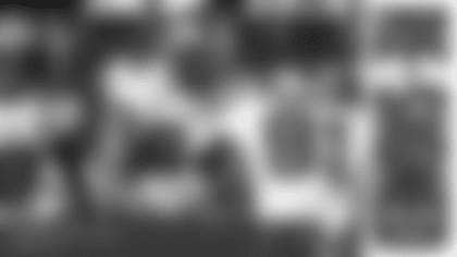 Re-Signed_Stinnie_16x9