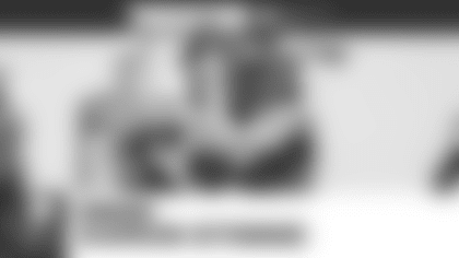 Re-Signed_Stinnie_16x9