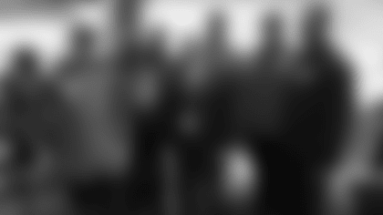 community-alumni-home-slider-8