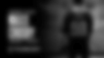 061523_RaidersWebsiteJerseys_MaxxCrosby