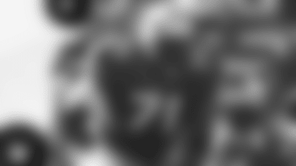 211015-walter-jones-photo-frame-3