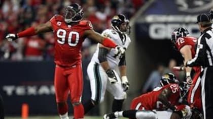 49ers get defensive end from Texans