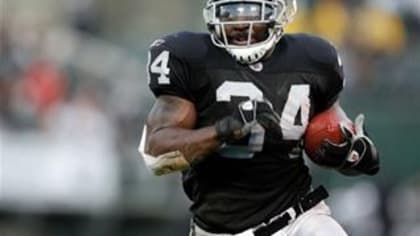 Oct 01, 2006; OAKLAND, CA, USA; NFL Football: The Oakland Raiders