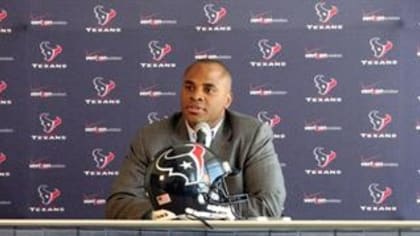 Texans May Trade Back As Reports Indicate They're Fielding Offers