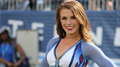 Customer Spotlight: The Tennessee Titans Cheerleaders' New Uniform!