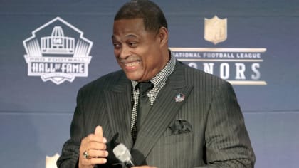 Former Oilers LB Robert Brazile Elected to Hall of Fame