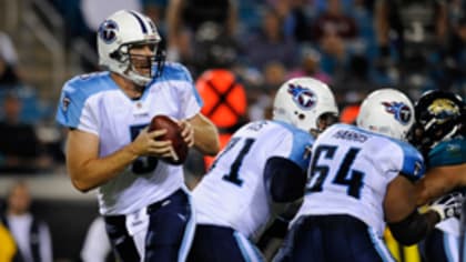 10 October 2010: Former Titans quarterback Vince Young throwing