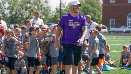 Former Vikings TE Kyle Rudolph hosts annual kids camp in Plymouth