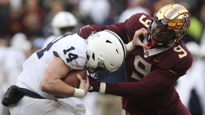 Highlights: Minnesota Defensive Lineman Esezi Otomewo