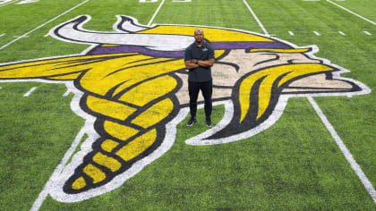 Vikings' Brian Flores wins right to take cases vs. NFL, teams