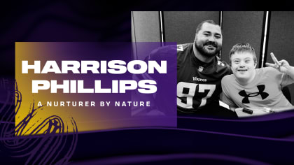 Harrison Phillips of the Minnesota Vikings walks to the tunnel prior  News Photo - Getty Images