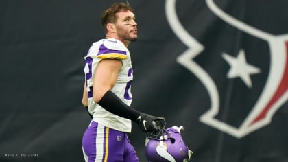 Harrison Smith ejected for shoving official - Sports Illustrated