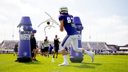 Vikings draft OT Ezra Cleveland - Blue-Turf