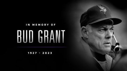 Bud Grant, Hall of Fame coach of the Minnesota Vikings, dies at 95