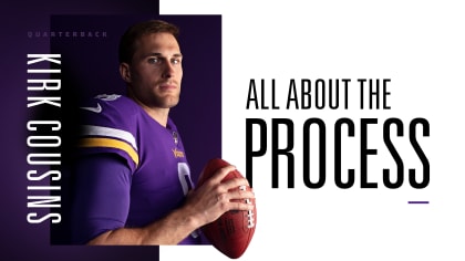 Minnesota Vikings: Kirk Cousins 2022 Mini Cardstock Cutout