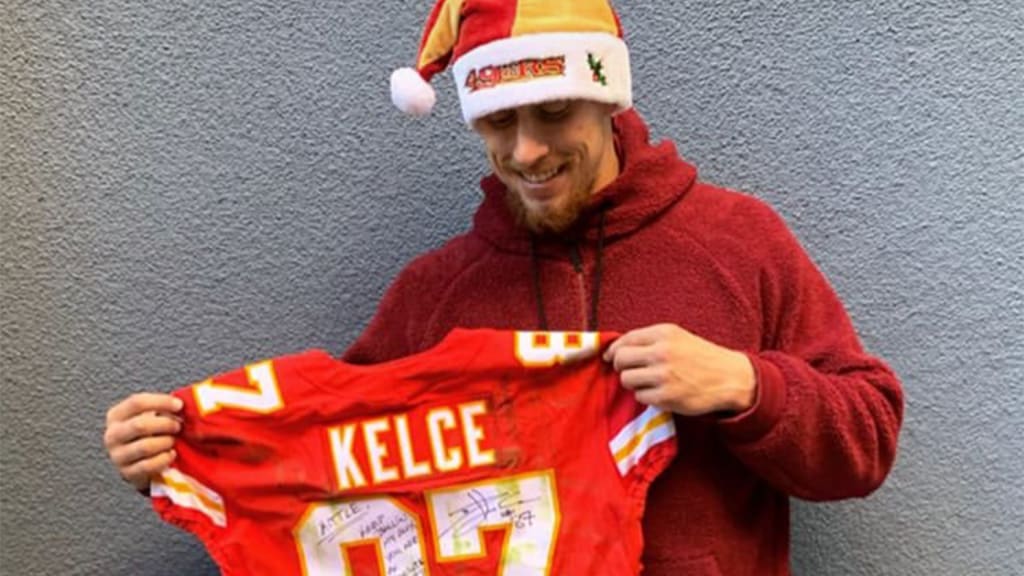 Travis Kelce gives George Kittle autographed, game-worn jersey