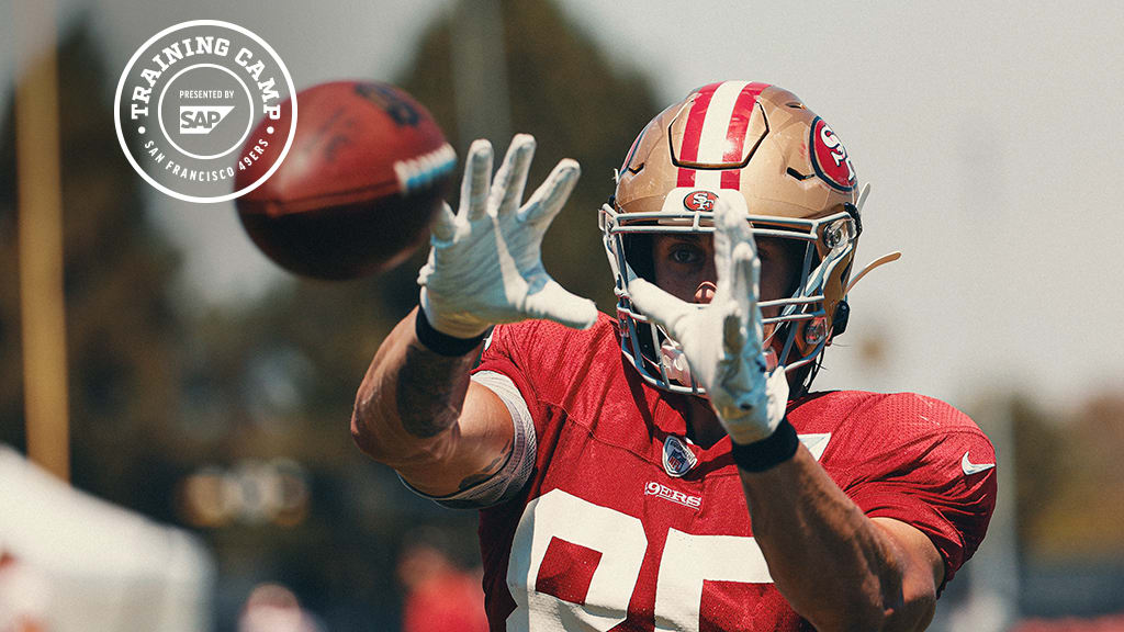 San Francisco 49ers quarterback Jimmy Garoppolo passes the football as he  practices on the field during San Francisco 49ers 2020 Training Camp  practice at the SAP Performance Facility at Levi's Stadium on