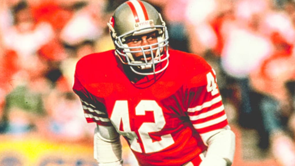 49ers Legends Ronnie Lott, Steve Young among Best-selling Throwback Jerseys