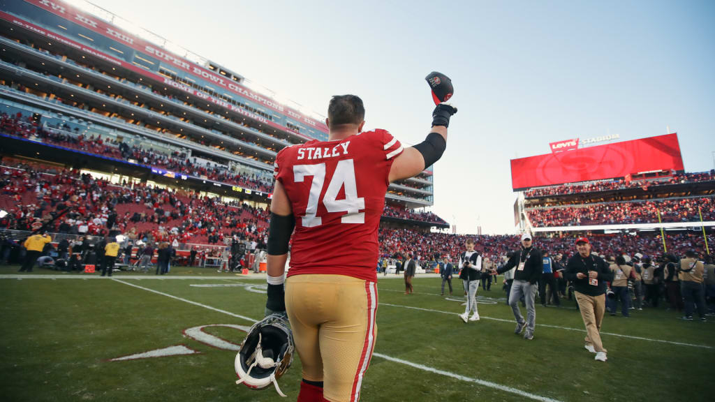 Watch 49ers tackle Joe Staley mic'd up vs. Bears