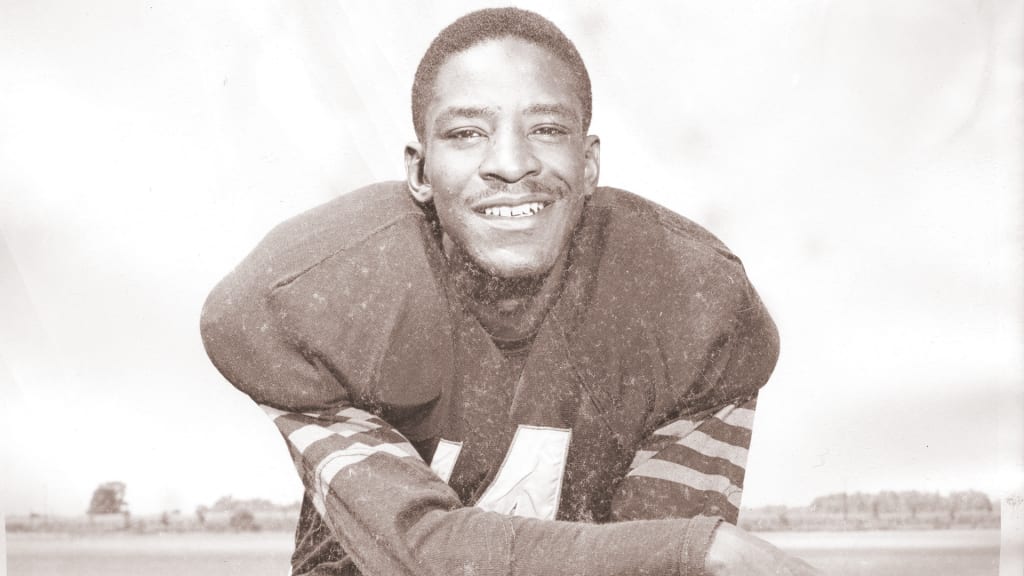 Lot Detail - 1953 Eddie Macon Chicago Bears Chicago Sun-Times