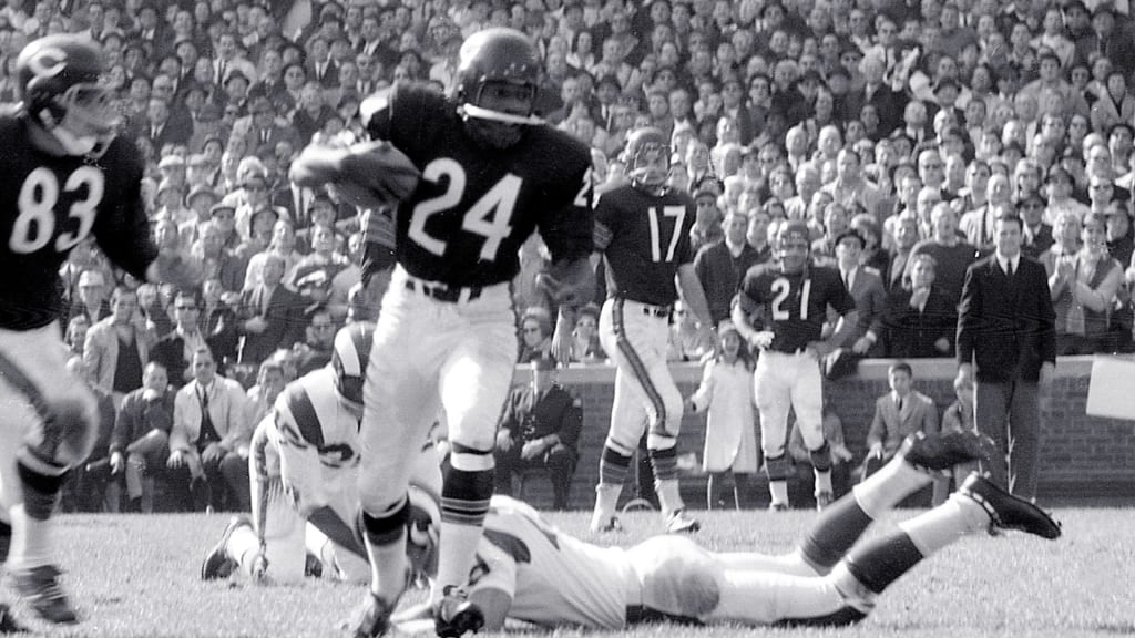 All-Pro Bears Safety Roosevelt Taylor has passed away. RIP Rosey. • • NFL  Champion (1963) • • 2× Pro Bowl (1963, 1968) • • First-team…