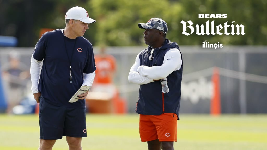 Bears coach Matt Eberflus to take over defensive play-calling duties; says  Justin Fields was being a 'leader'