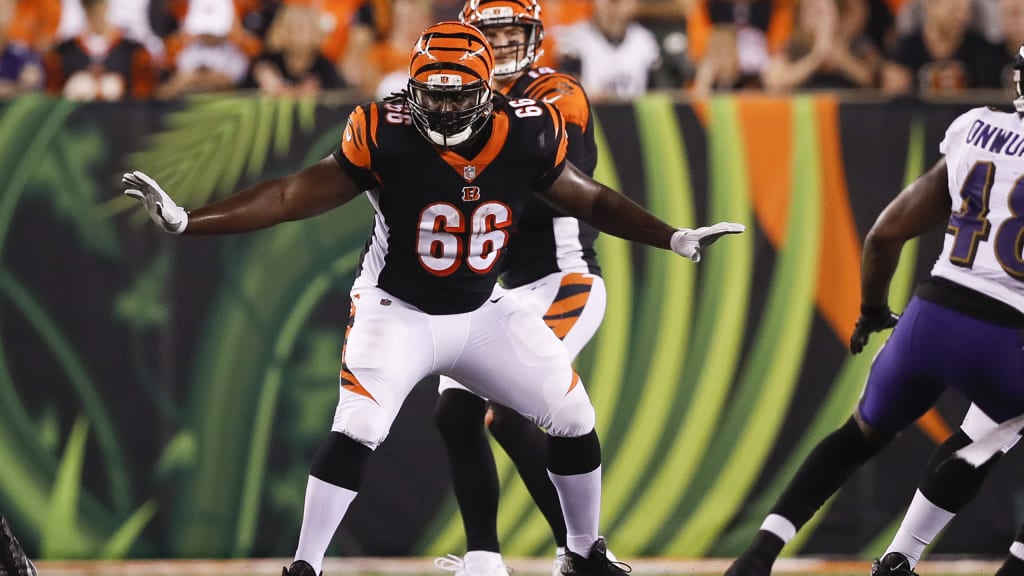 Bengals Re-Sign Trey Hopkins