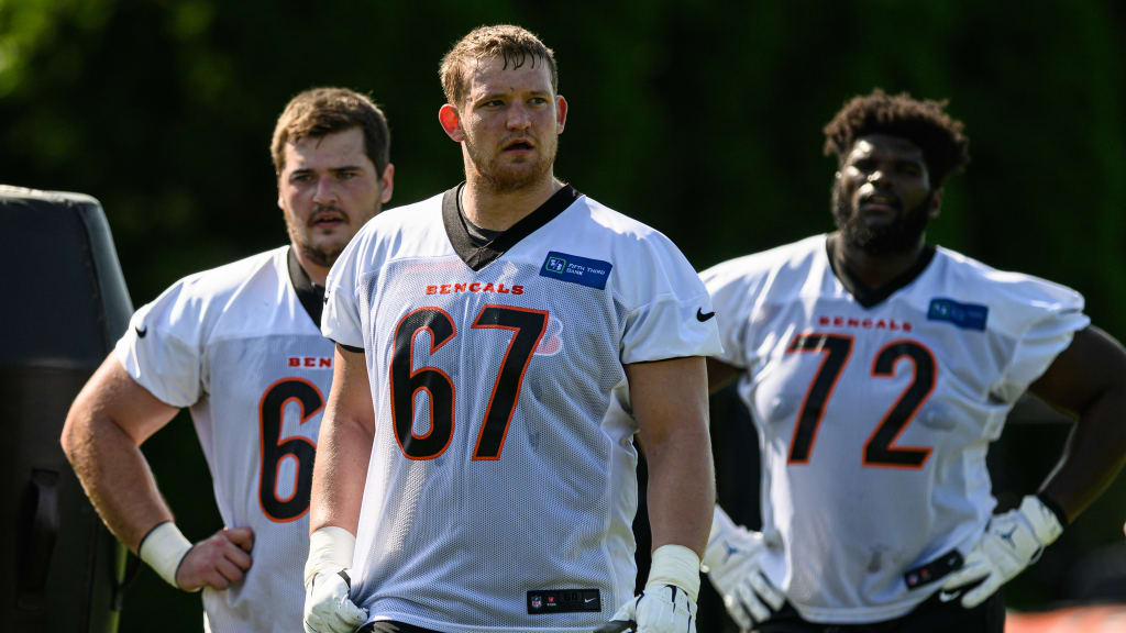 Cincinnati Bengals offensive tackle Cordell Volson (67) looks to