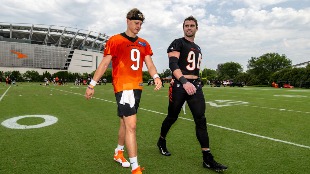 Bears fan coming in with a Joe Burrow jersey swap edit. It's not