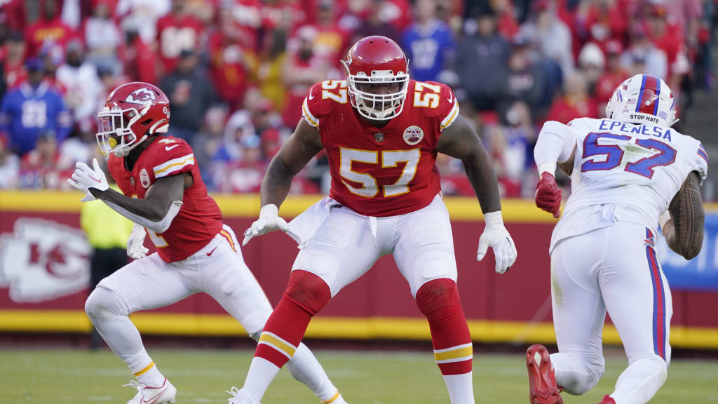 Bengals sign former Chiefs OT Brown to four-year deal