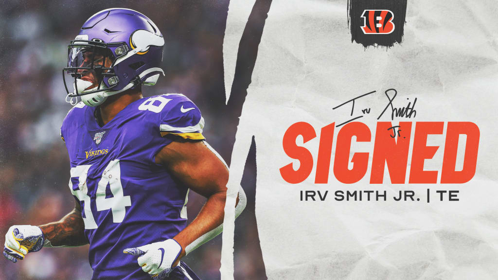 Bengals Sign Irv Smith Jr.