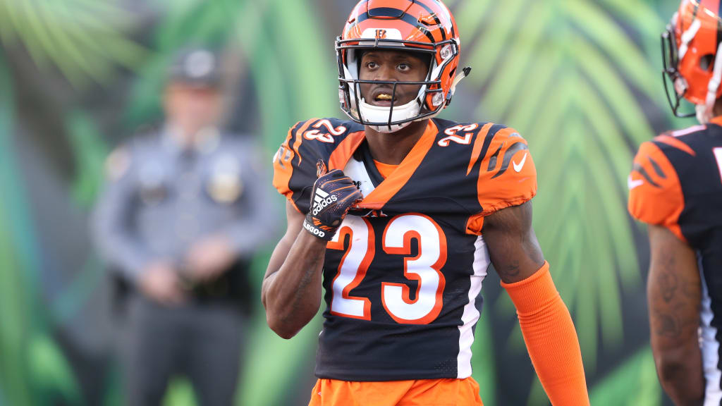 Cincinnati Bengals cornerback Darius Phillips (23) warms up before an NFL  football game against …