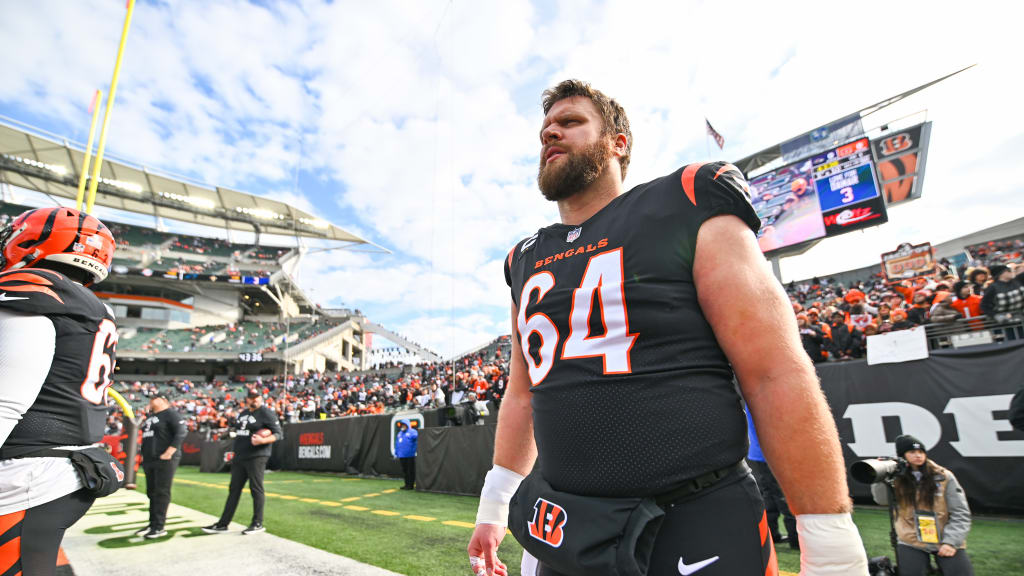 Bengals name Ted Karras as 2022 Media Cooperation winner